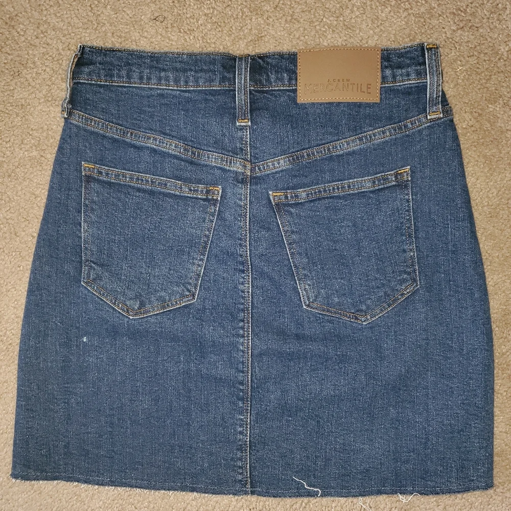 J.Crew Mercantile Denim skirt, 00, NWT back pockets,  zip up front - Picture 3 of 3